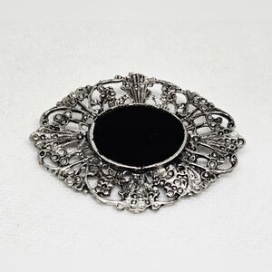 Black Oval Cabochon Brooch Silver Tone Filigree Gothic Vintage Style Pin